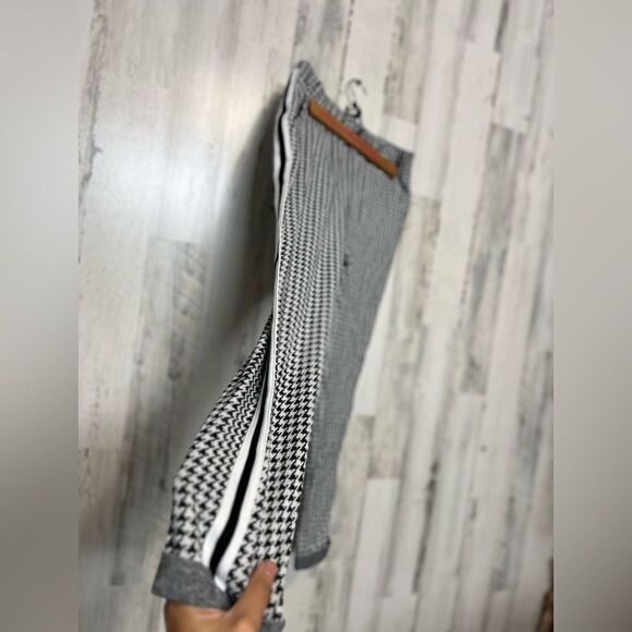 Arizona Jeans Co.checkered pants - Picture 2 of 5